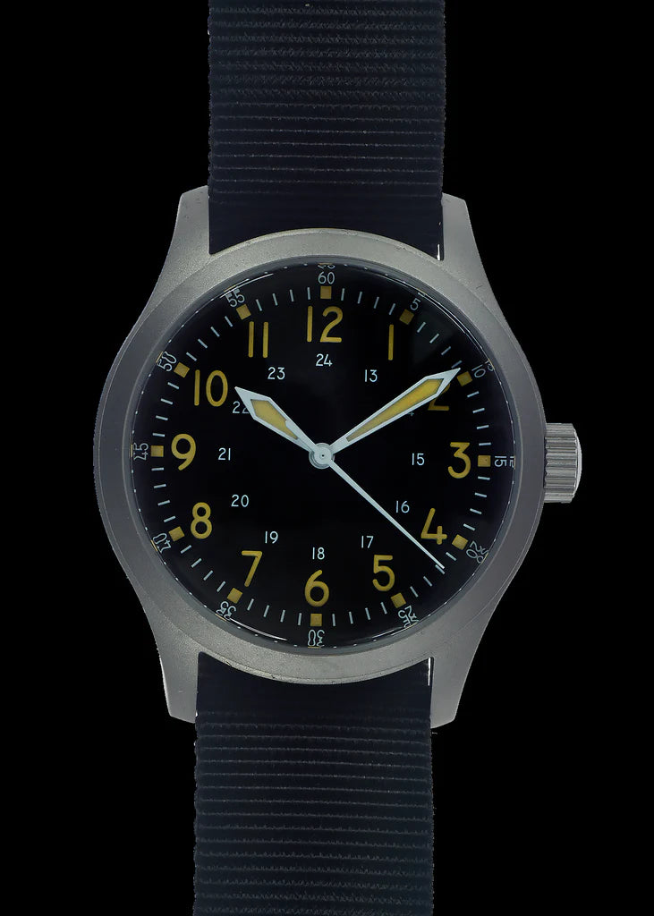 A-17 Amerikaans militair horloge uit de jaren 50 met Koreaans oorlogspatroon (mechanisch/kwartshybride) met 100 m waterbestendigheid