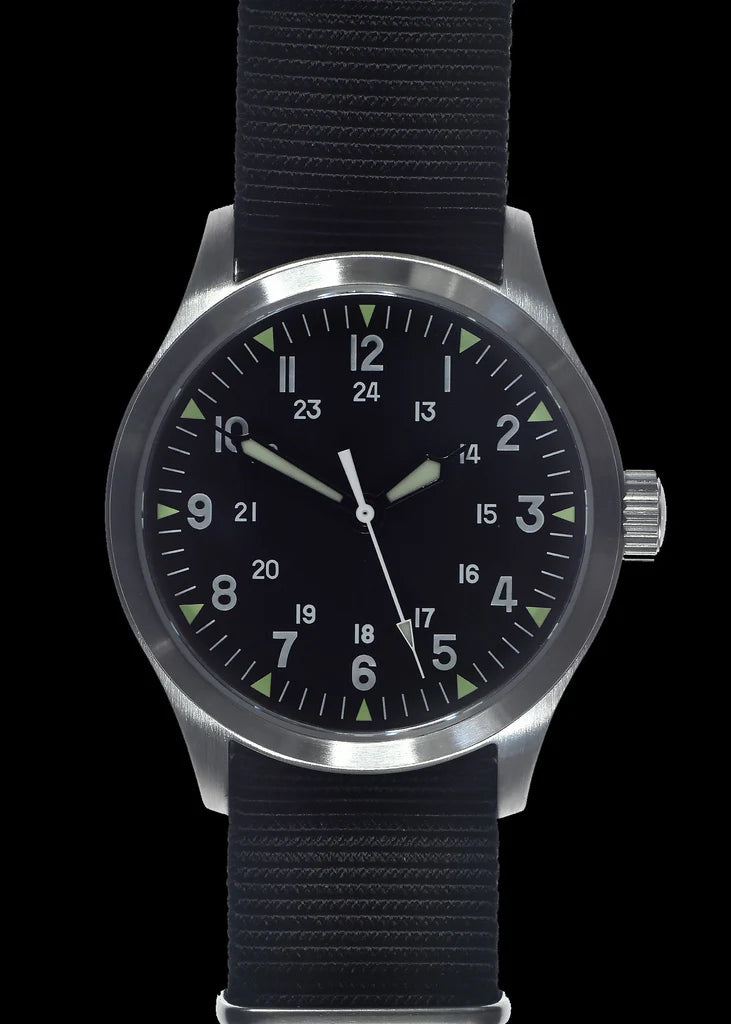 MWC Mk III roestvrij staal, jaren 50-patroon, 100 m waterbestendig, automatisch militair horloge met saffierglas (variant met 12/24-uurs wijzerplaat)