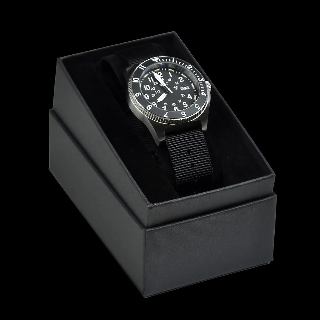 MWC 300m Waterbestendig Roestvrijstalen Tritium GTLS Navigator Horloge (Automatisch)