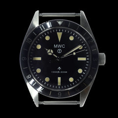 MWC Classic 1960s Pattern Dual Time Zone Divers Watch met Retro Luminova-verf en een hybride mechanisch/quartz-uurwerk