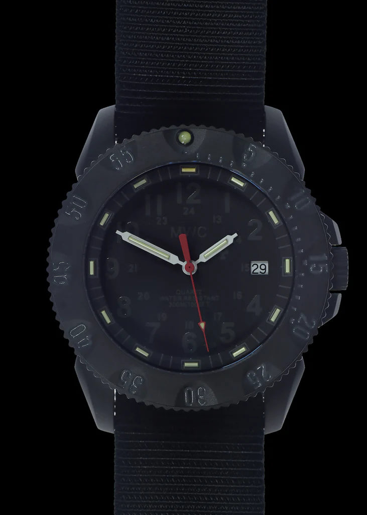 MWC P656 Nieuwste model Titanium Tactical Series horloge met ingetogen wijzerplaat, GTLS Tritium en tien jaar batterijduur (datumversie)