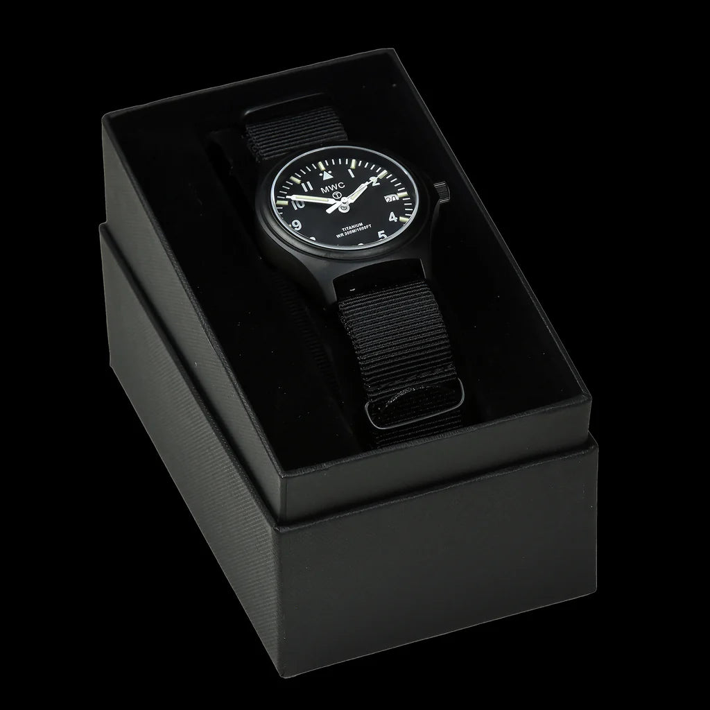 Zwart PVD Titanium G10 Militair Horloge met 300m Waterbestendigheid, Saffierglas, 10 Jaar Batterijduur en GTLS Tritium Verlichting