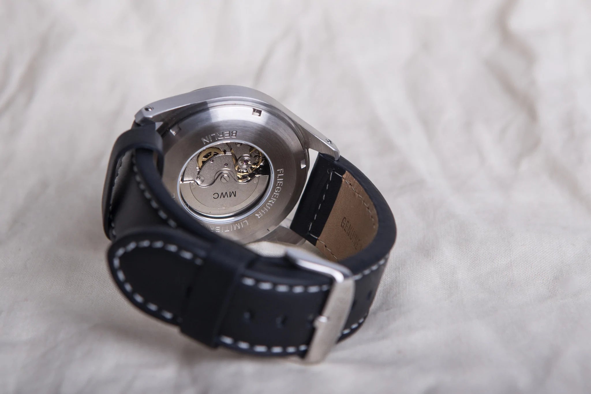 Military Watch Company Klassiek Piloten Horloge met Hoogwaardig Automatisch Uurwerk en Vloeiende Seconde Wijzer