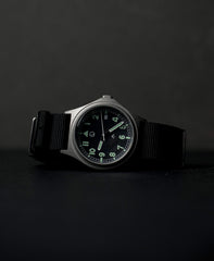 Military Watch Company G10 12u NATO Horloge met Schroefkroon