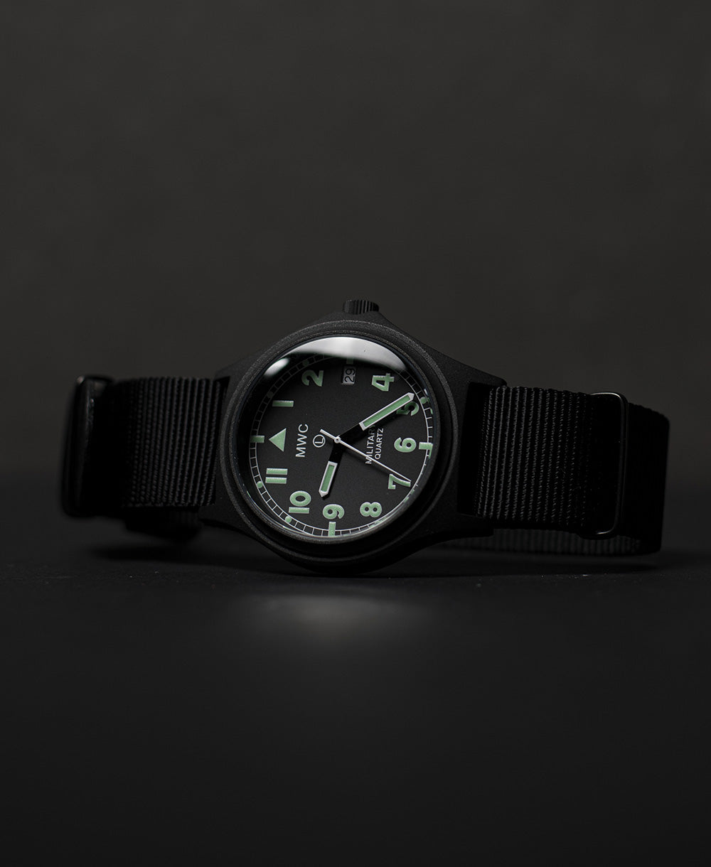 Military Watch Company G10 Horloge in Roestvrij Staal met Militaire Anti-reflectieve PVD Coating