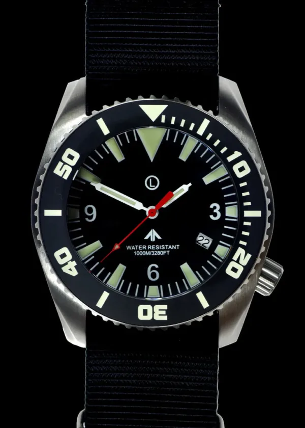 MWC "Depthmaster" 100atm / 3.280ft / 1000m waterbestendig militair duikhorloge in roestvrijstalen kast met heliumventiel (kwarts)