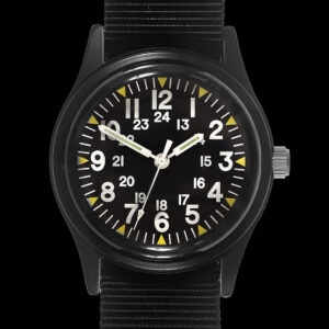 Military Watch Company 1960 / 1970 Classic US Vietnam Horloge "MIL-W-3818B" met Zwarte Militaire NATO Band