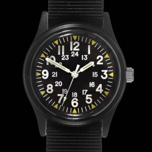 Military Watch Company 1960 / 1970 Classic US Vietnam Horloge “MIL-W-3818B” met Zwarte Militaire NATO Band