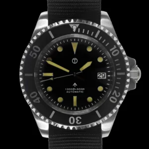 MWC 21 Jewel 1980s patroon 300m automatisch militair duikhorloge met saffierglas en een zwarte en grijze NATO-band