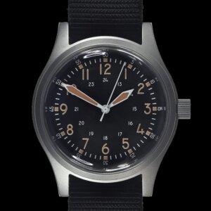 Military Watch Company U.S. A-17 1950s Korea Militair MIL-W-6433 Horloge met Origineel Plexiglas en Automatisch Uurwerk