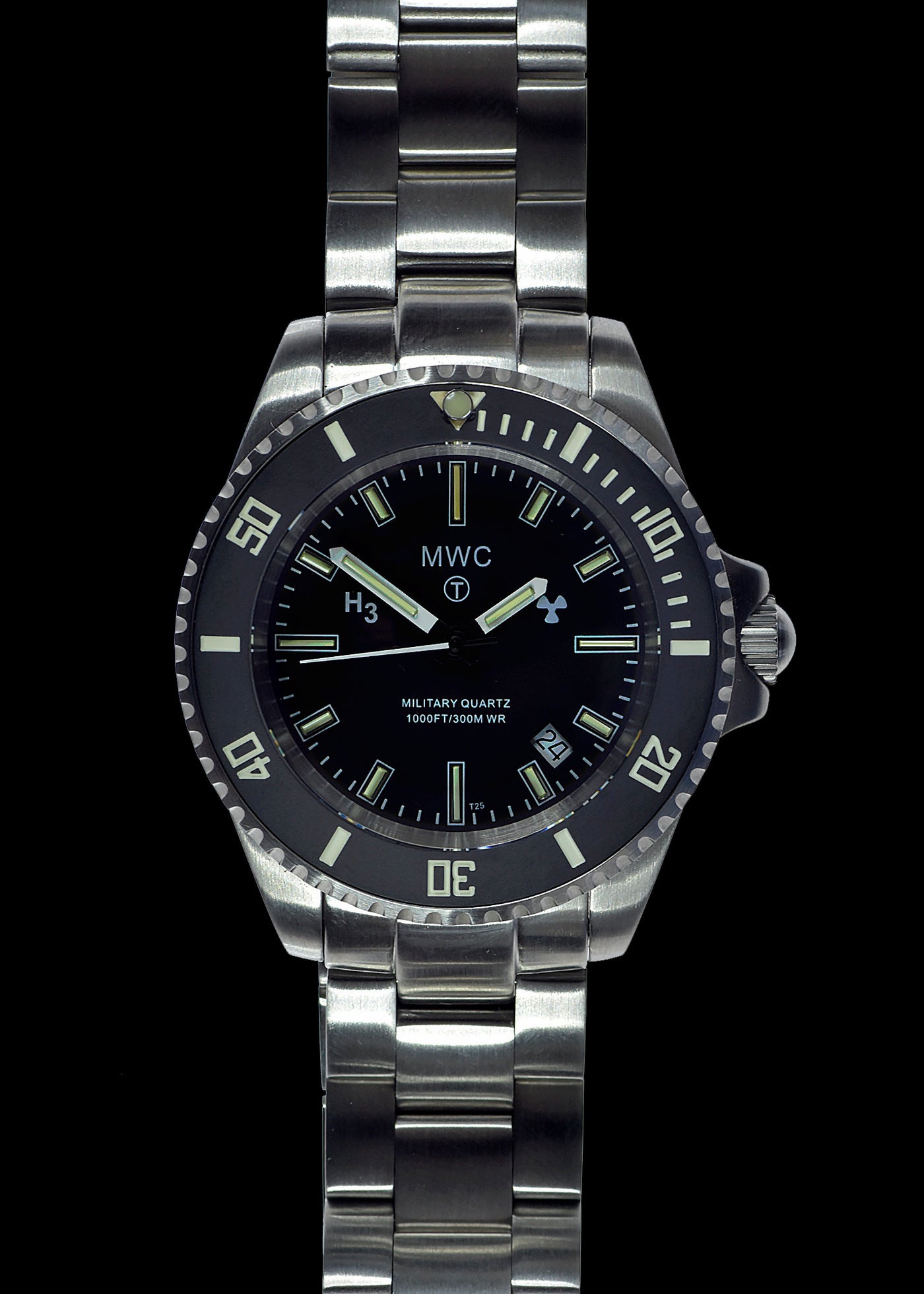MWC 300m Militair Quartz Divers Horloge with Tritium GTLS and Sapphire Crystal on Matching Bracelet – Authentiek Militair Design