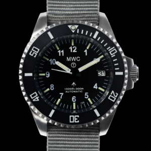 MWC 24 Jewel 300m Automatic Militair Divers Horloge with Tri