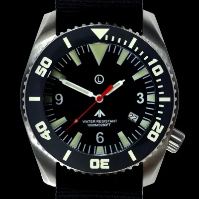 MWC "Depthmaster" 100atm / 3.280ft / 1000m waterbestendig militair duikhorloge in roestvrijstalen kast met heliumventiel (kwarts)