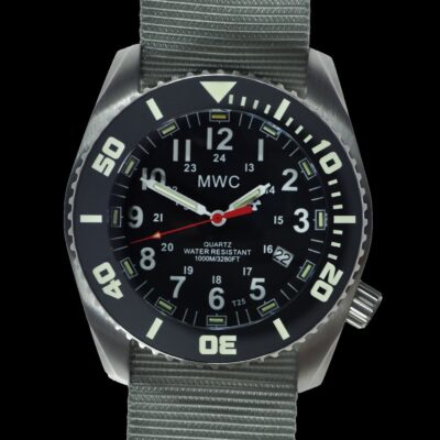 MWC “Depthmaster” 100atm / 3,280ft / 1000m Water Resistant Militair Divers Horloge in a Stainless Steel Case with GTLS and Helium Valve (10 Year Battery Life) – Authentiek Militair Design