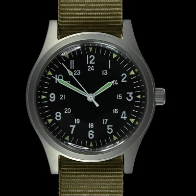 Military Watch Company GG-W-113 U.S. 1960s Militair Horloge met Plexiglas en Automatisch Uurwerk.