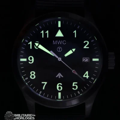 MWC Classic 40mm Covert zwart PVD Steel Aviator Horloge with