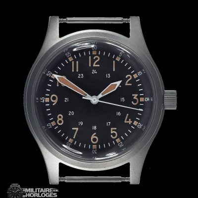 A-17 U.S 1950s Korean War Pattern Militair Horloge with plexiglas and