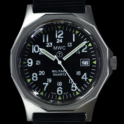 MWC G10 – Remake van de serie 1982 tot 1999 horloge in roestvrij staal met plexiglas acryl kristal 12/24 uur wijzerplaatformaat en batterijklep