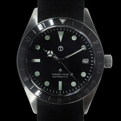 MWC Classic 1960s patroon Dual Time Zone automatisch duikhorloge met Luminova en saffierglas