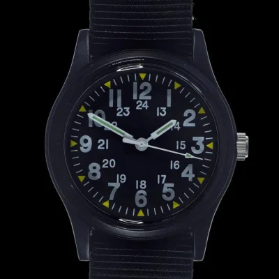 MWC Klassiek 1960s/70s Patroon Mat Zwart Vietnam Horloge op Bijpassend Riempje