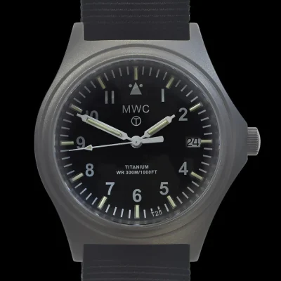 Titanium G10 militair horloge met 300m waterbestendigheid