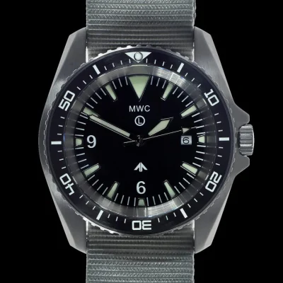 MWC Heavy Duty 300m militair duikhorloge in roestvrijstalen kast (kwarts) met saffierglas en keramische lunette (massieve staafversie)
