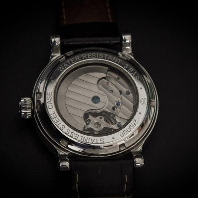 Dirty Dozen automatisch horloge